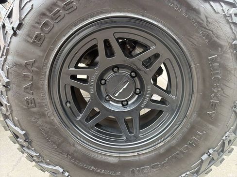 Used 2022 Ford Bronco Wildtrak image 49