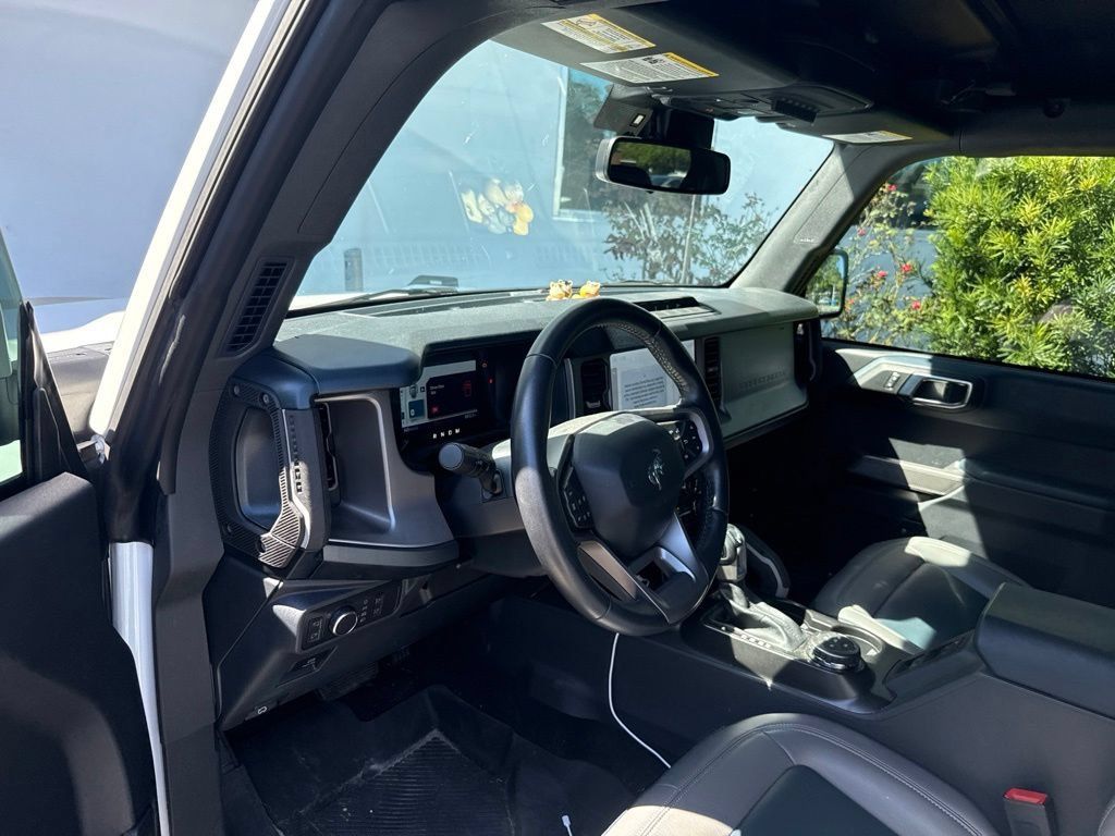 Used 2022 Ford Bronco Outer Banks w/ Sasquatch Package AWD/4WD image 3