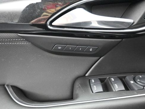 Used 2024 Buick Envision Preferred image 30