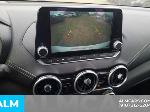 Used 2024 Nissan Sentra SV image 9