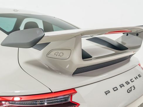 Used 2018 Porsche 911 GT3 RWD image 43