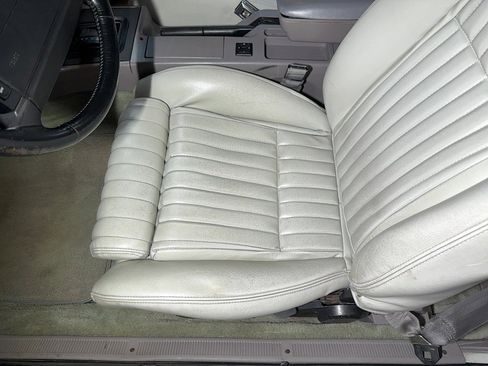 Used 1991 Ford Mustang LX RWD image 44