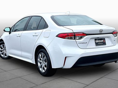 Used 2025 Toyota Corolla LE FWD image 12