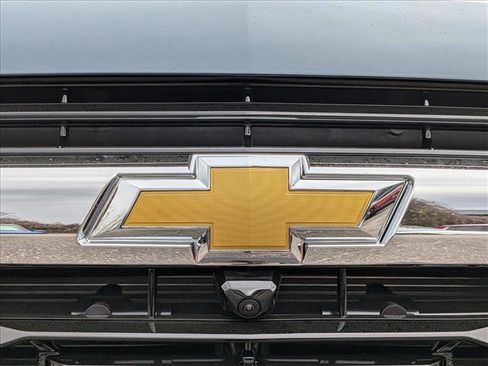 New 2026 Chevrolet Suburban LS image 17