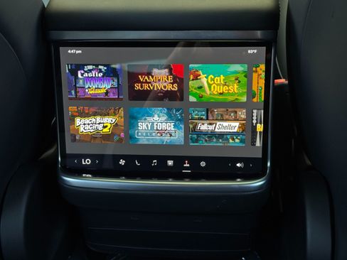 Used 2024 Tesla Model X AWD/4WD image 39