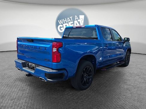Used 2023 Chevrolet Silverado 1500 RST w/ Z71 Off-Road Package AWD/4WD image 3