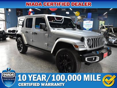 Used 2024 Jeep Wrangler Unlimited Sahara w/ Technology Group