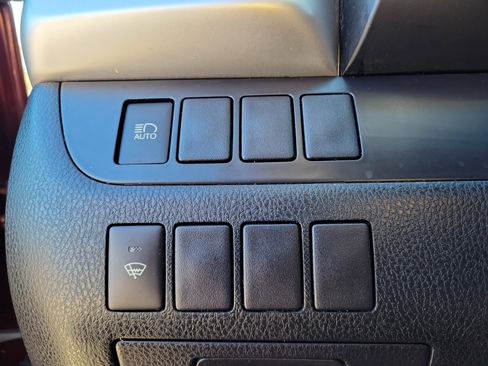 Used 2019 Toyota Highlander LE image 22