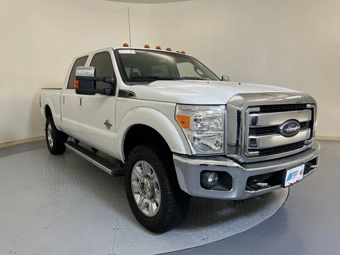 Used 2016 Ford F250 Lariat w/ Chrome Package image 7
