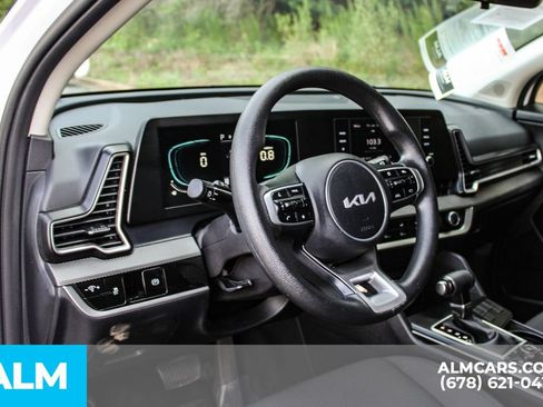 Used 2025 Kia Sportage LX FWD image 22