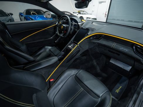 Used 2021 Ferrari Roma RWD image 29