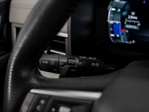 Used 2023 Mitsubishi Outlander SEL Black Edition image 17