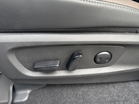 New 2025 Nissan Pathfinder Platinum image 30