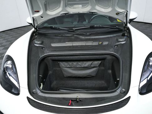 Used 2021 Porsche 718 Boxster Spyder RWD image 8