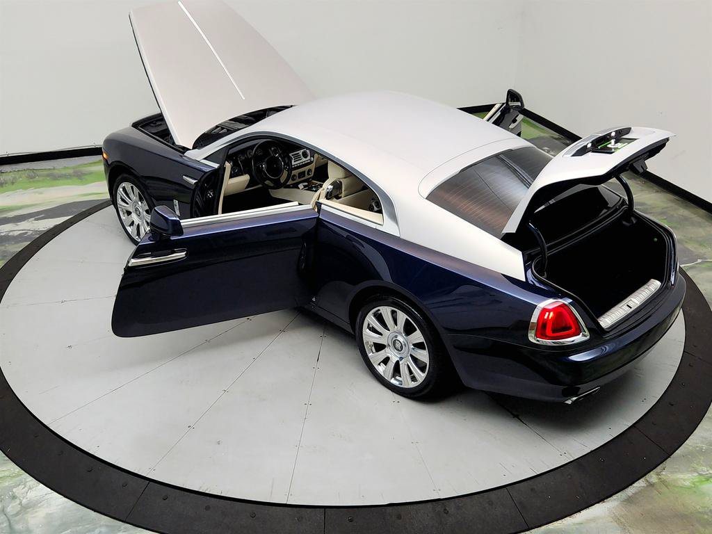 Used 2014 Rolls-Royce Wraith RWD image 46