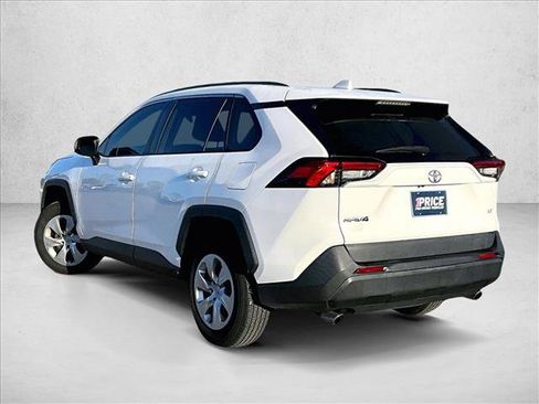 Used 2021 Toyota RAV4 LE image 13