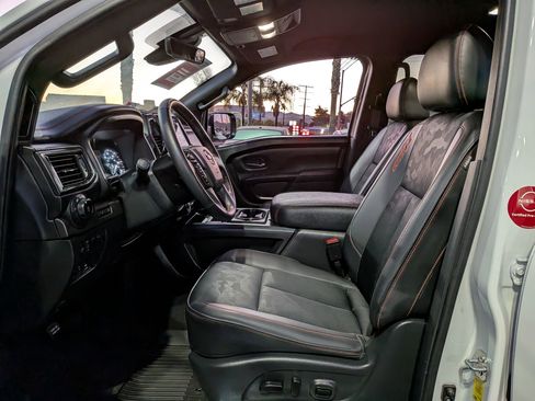 Certified 2024 Nissan Titan PRO-4X w/ Off Road Protection Package image 15