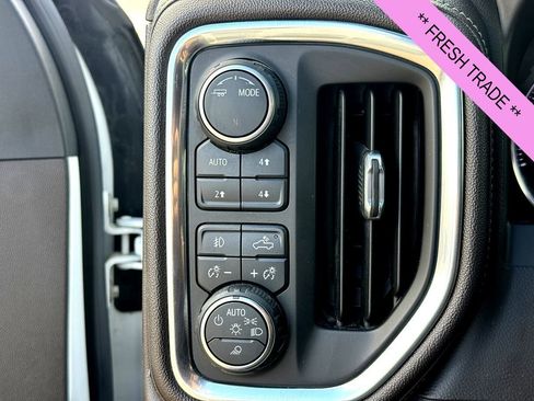 Used 2020 Chevrolet Silverado 2500 LTZ w/ LTZ Texas Edition AWD/4WD image 17