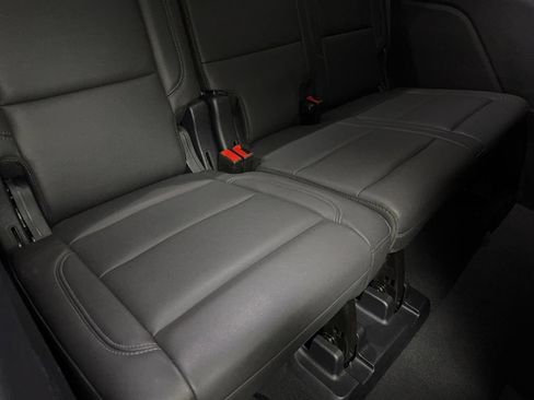 Used 2025 Chevrolet Tahoe LT AWD/4WD image 40