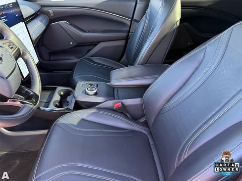 Used 2022 Ford Mustang Mach-E Premium image 12