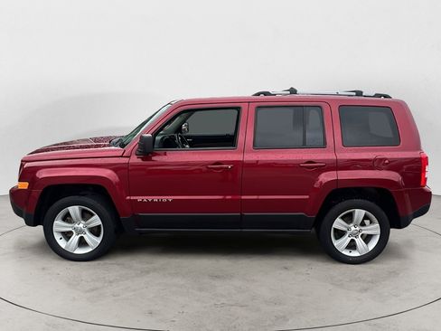 Used 2014 Jeep Patriot Limited w/ Sun/Sound Group AWD/4WD image 3