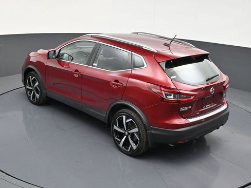 Used 2022 Nissan Rogue Sport SL w/ Premium Package FWD image 15