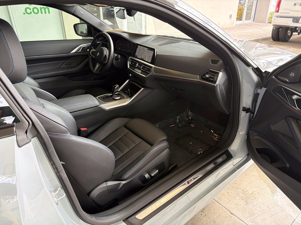 Used 2022 BMW 430i Coupe w/ M Sport Package RWD image 29