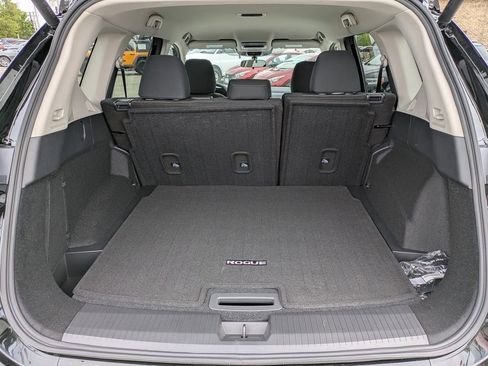 New 2026 Nissan Rogue SV FWD image 13