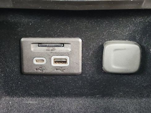 Used 2019 Cadillac XT4 Premium Luxury image 30