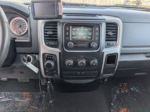 Used 2017 RAM 1500 Classic SLT image 3