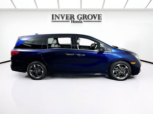 Used 2023 Honda Odyssey Elite image 4