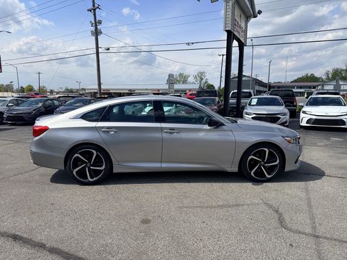 Used 2021 Honda Accord Sport Special Edition image 6