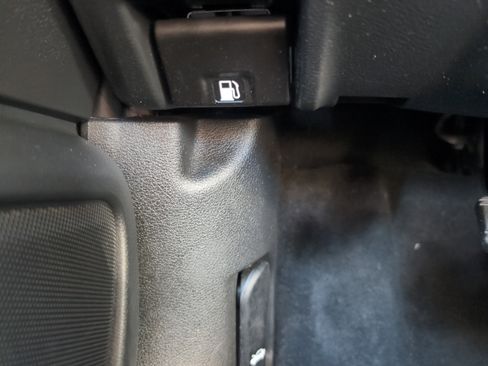 Used 2024 Nissan Sentra SV image 31