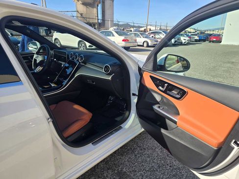 Used 2025 Mercedes-Benz C 300 4MATIC Sedan image 12