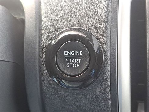 Certified 2025 Ford Expedition Active image 21