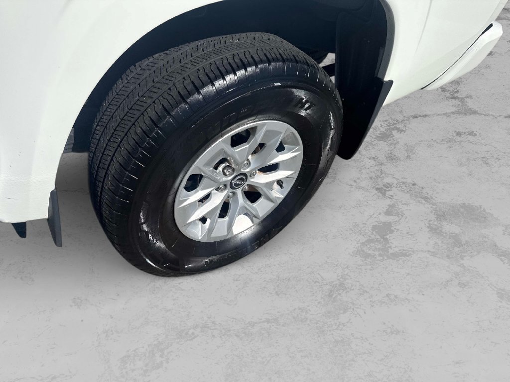 Certified 2024 Nissan Frontier SV w/ Technology Package AWD/4WD image 11