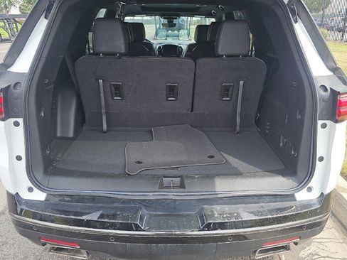 Used 2023 Chevrolet Traverse Premier w/ Redline Edition AWD/4WD image 16