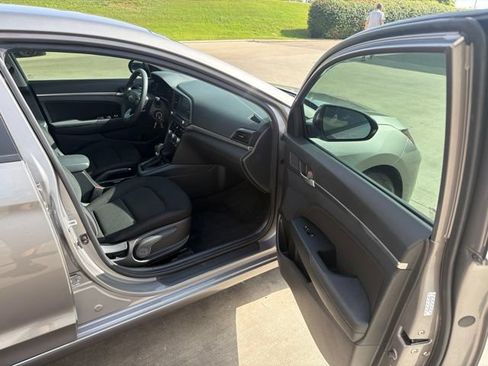 Used 2020 Hyundai Elantra SEL w/ Cargo Package (C1) FWD image 22