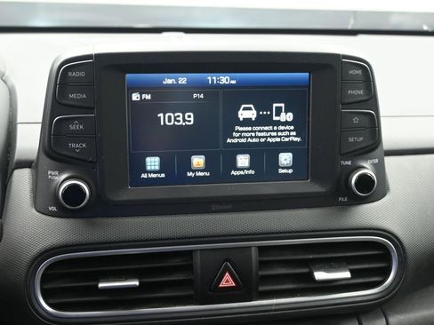 Used 2018 Hyundai Kona SE image 15