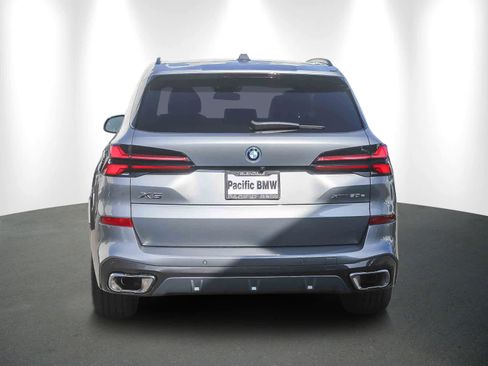Used 2025 BMW X5 xDrive50e w/ Executive Package image 5