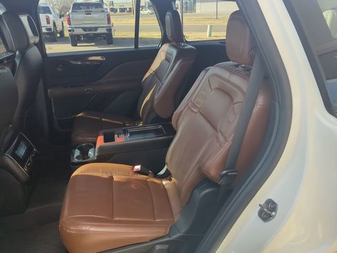 Used 2020 Lincoln Aviator Reserve w/ Equipment Group 201A image 21
