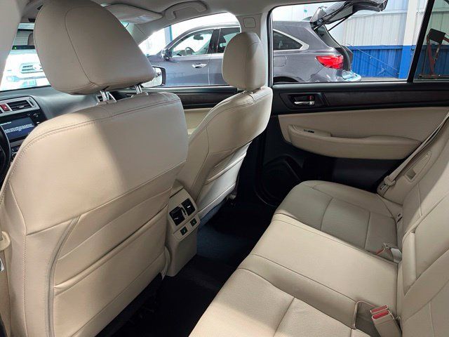 Used 2016 Subaru Outback 2.5i Limited AWD/4WD image 18