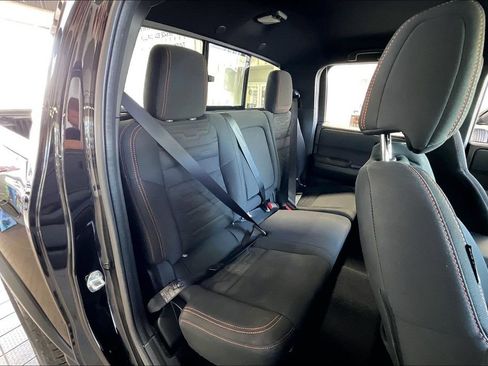 Used 2026 Nissan Frontier PRO-4X AWD/4WD image 15