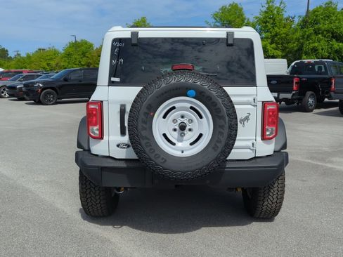 New 2026 Ford Bronco Heritage Edition image 6