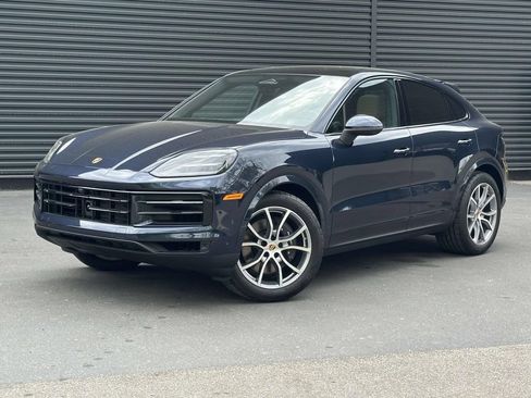 New 2026 Porsche Cayenne Coupe AWD/4WD image 1