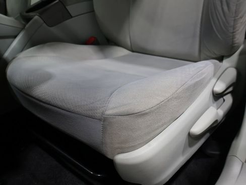 Used 2013 Toyota Prius Three w/ Solar Roof Pkg image 12