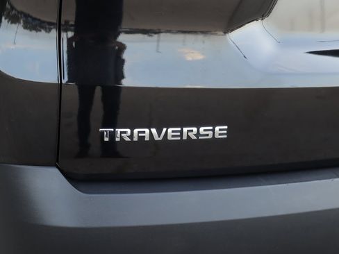 Used 2019 Chevrolet Traverse LS FWD image 31