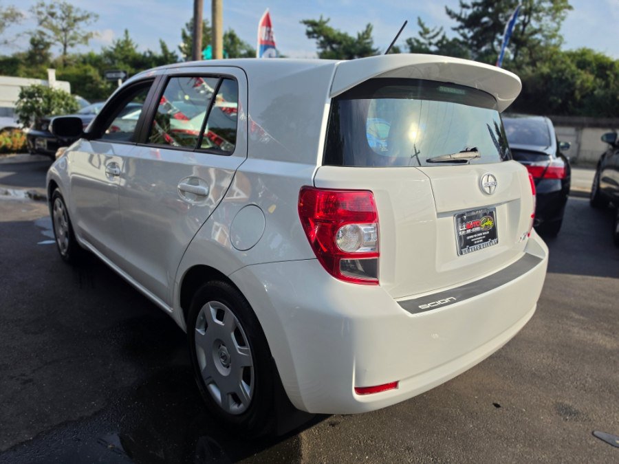Used 2014 Scion xD FWD image 2
