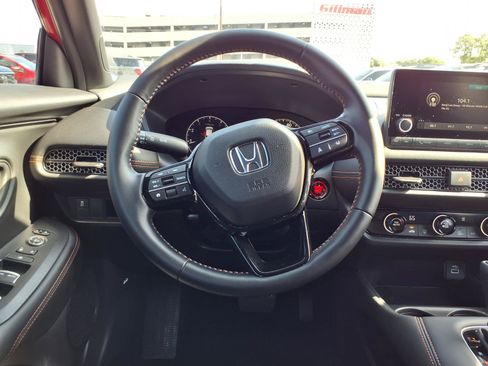 Used 2025 Honda HR-V Sport image 13