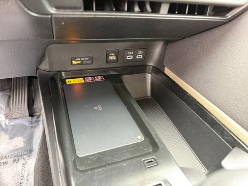 Used 2025 Toyota Camry LE FWD image 24